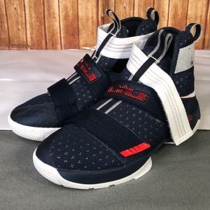 Lebron soldier boys basketball shoes